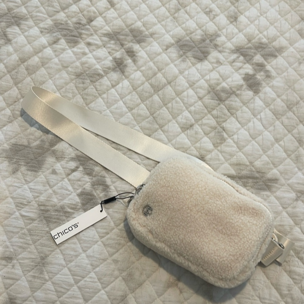 NWT Chico’s Sherpa Belt Bag
